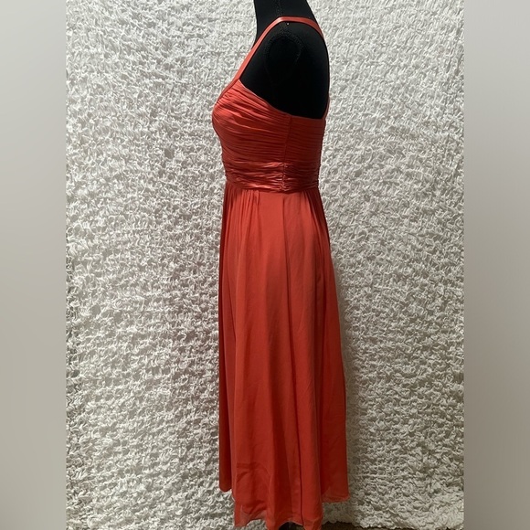 Max and Cleo Coral SILK DRESS, KNEE LENGTH SPECIAL OCCASIONS, SIZE 2. - Picture 5 of 9